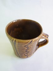 画像2: 山根窯 飴釉スリップウェア マグカップ (2)