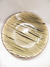 画像1: 山根窯 灰釉スリップウェア丸皿 (1)