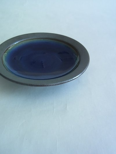 画像2: 出西窯 縁鉄砂皿（4.5寸）