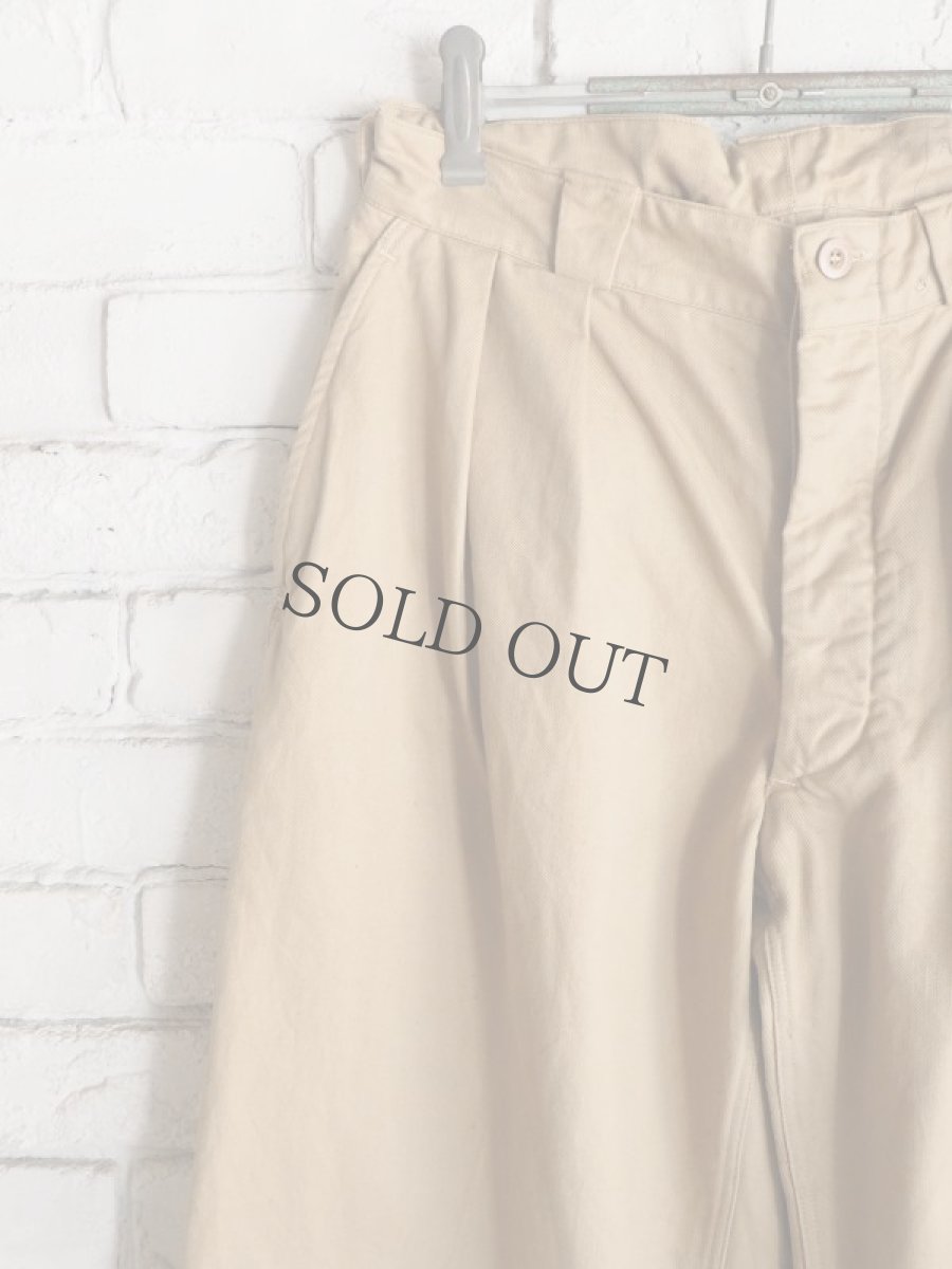 画像2: DEADSTOCK FRENCH ARMY M52 CHINO PANTS 前期 (2)