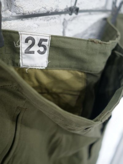 画像2: DEADSTOCK FRENCH ARMY M47 CARGO PANTS デッドストックフランス軍カーゴパンツ（後期）size25