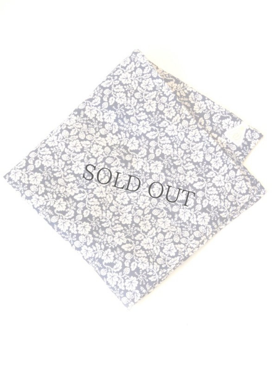 画像1: R&D.M.Co- / OLDMAN'S TAILOR BANDANNA リトルワイルドベリー バンダナ(5085b) (1)