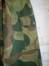 画像4: VINTAGE 50's BELGIAN BRUSHED CAMO PANTS ヴィンテージ ベルギー軍 ブラッシュカモパンツ (4)