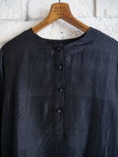 画像2: maku textiles BABU マクテキスタイルズ インディゴ染シルクトップス G1407EU (2)