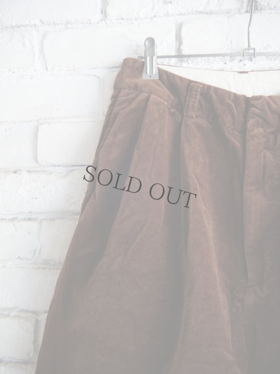 画像4: R&D.M.Co- / OLDMAN'S TAILOR VELVET TUCK WIDE PANTS オールドマンズテーラー アールアンドディーエムコー ベルベットタックワイドパンツ（7215as） (4)