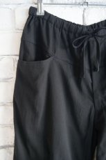 画像3: COMOLI コモリ オックスドローストリングパンツ(B01-03010） (3)