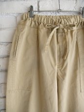 画像2: homspun ホームスパン 高密度ウェポンひも付きギャザーパンツ (3357) (2)