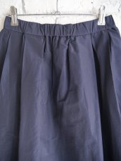 画像2: R&D.M.Co- / OLDMAN'S TAILOR C/PE. T TUCK LONG SKIRT アールアンドディーエムコー オールドマンズテーラー コットン/ポリエステルタックロングスカート(7665) (2)