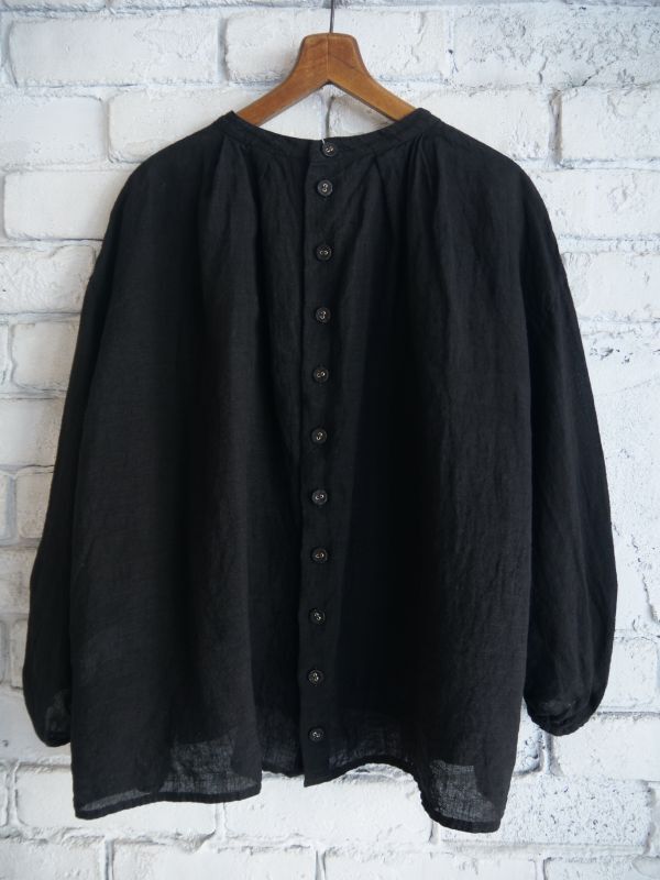 R&D.M.Co- / OLDMAN'S TAILOR L.H.G BACK BUTTON SMOCK BLOUSE オールドマンズテーラー  アールアンドディーエムコー バックボタンスモックブラウス（6724d）