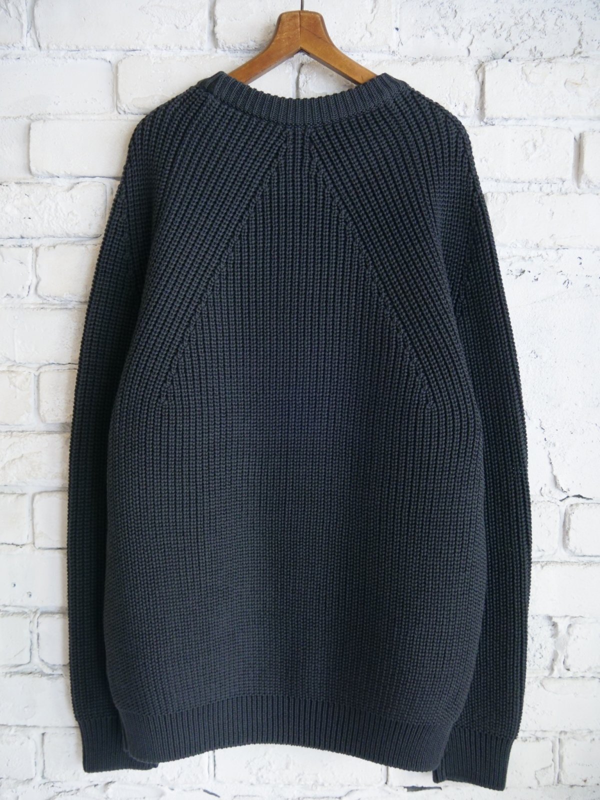 BATONER【MEN'S】SIGNATURE CREW NECK KNIT バトナー