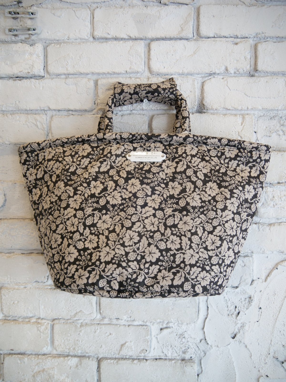 バッグ R&D.M.Co- wild berry velvet tote bag R&D.M.Co- wild berry velvet tote bag (black/nav